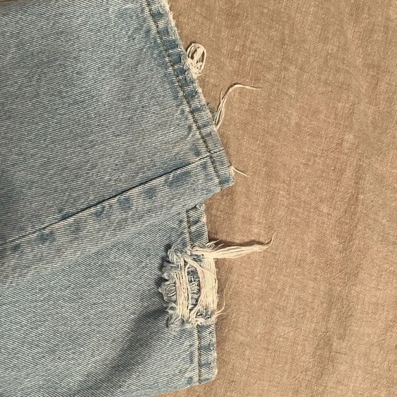 Levi 501 Jeans - Picture 2 of 3